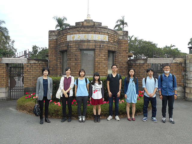 写真1：台湾大学での集合写真 [Taiwan SV2015]
